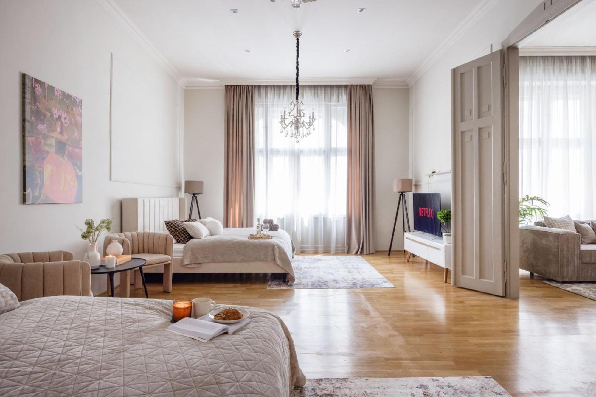 Timeless Elegant Apartment By Opera House Budapest Exteriör bild